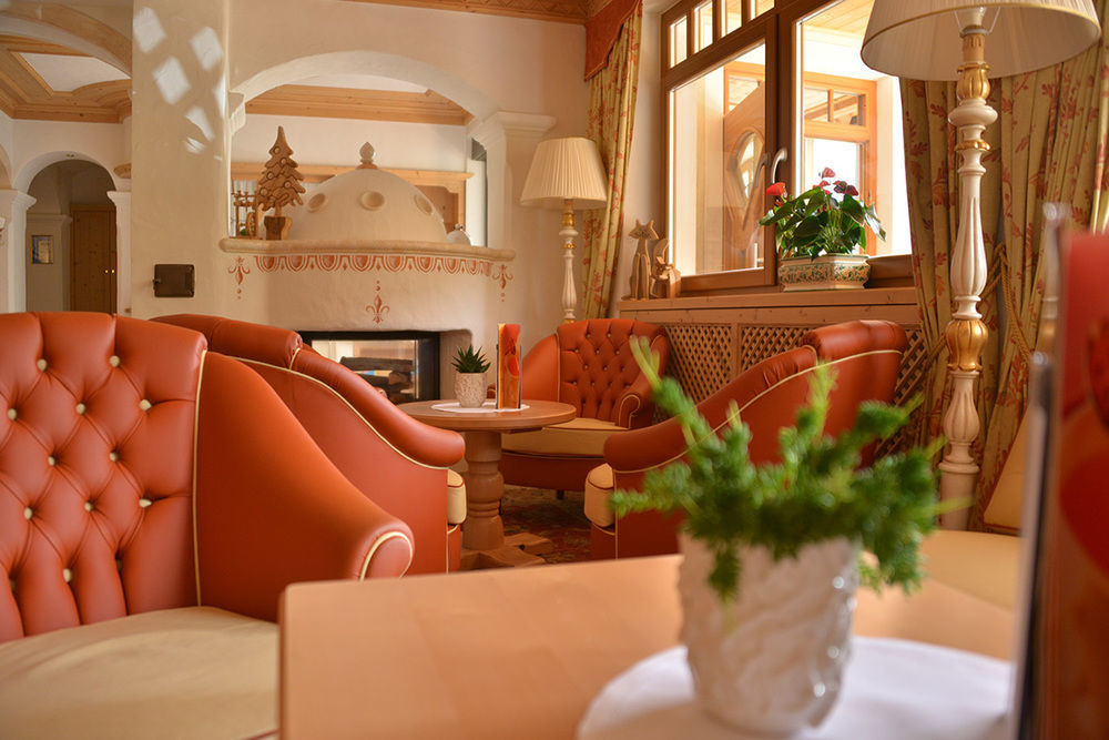 Hotel Diamant San Cassiano  Exterior photo