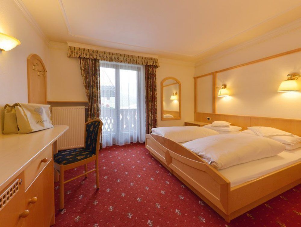 Hotel Diamant San Cassiano  Exterior photo