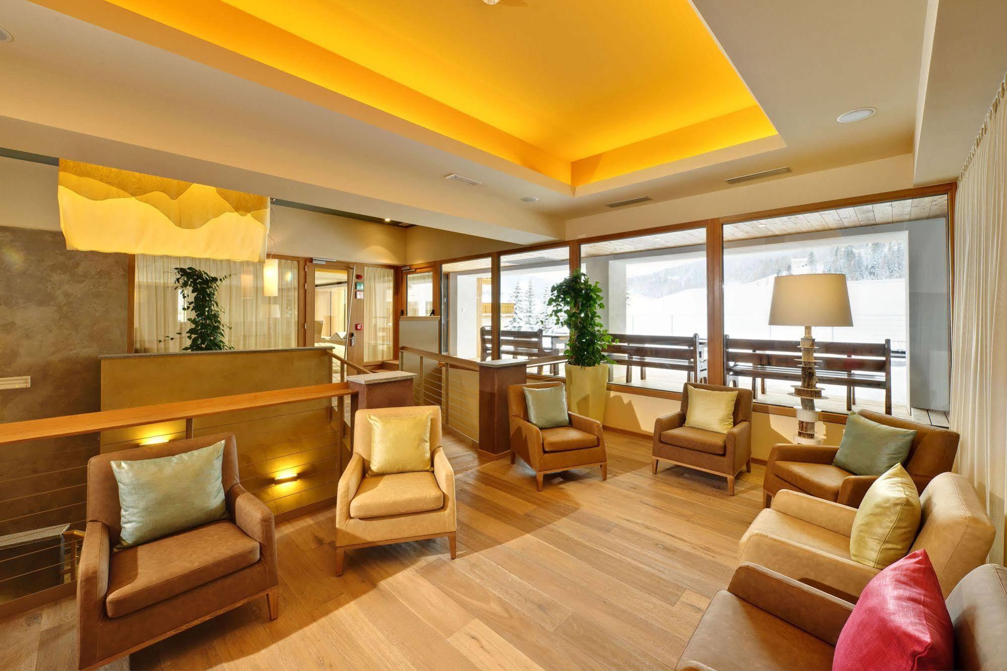 Hotel Diamant San Cassiano  Exterior photo