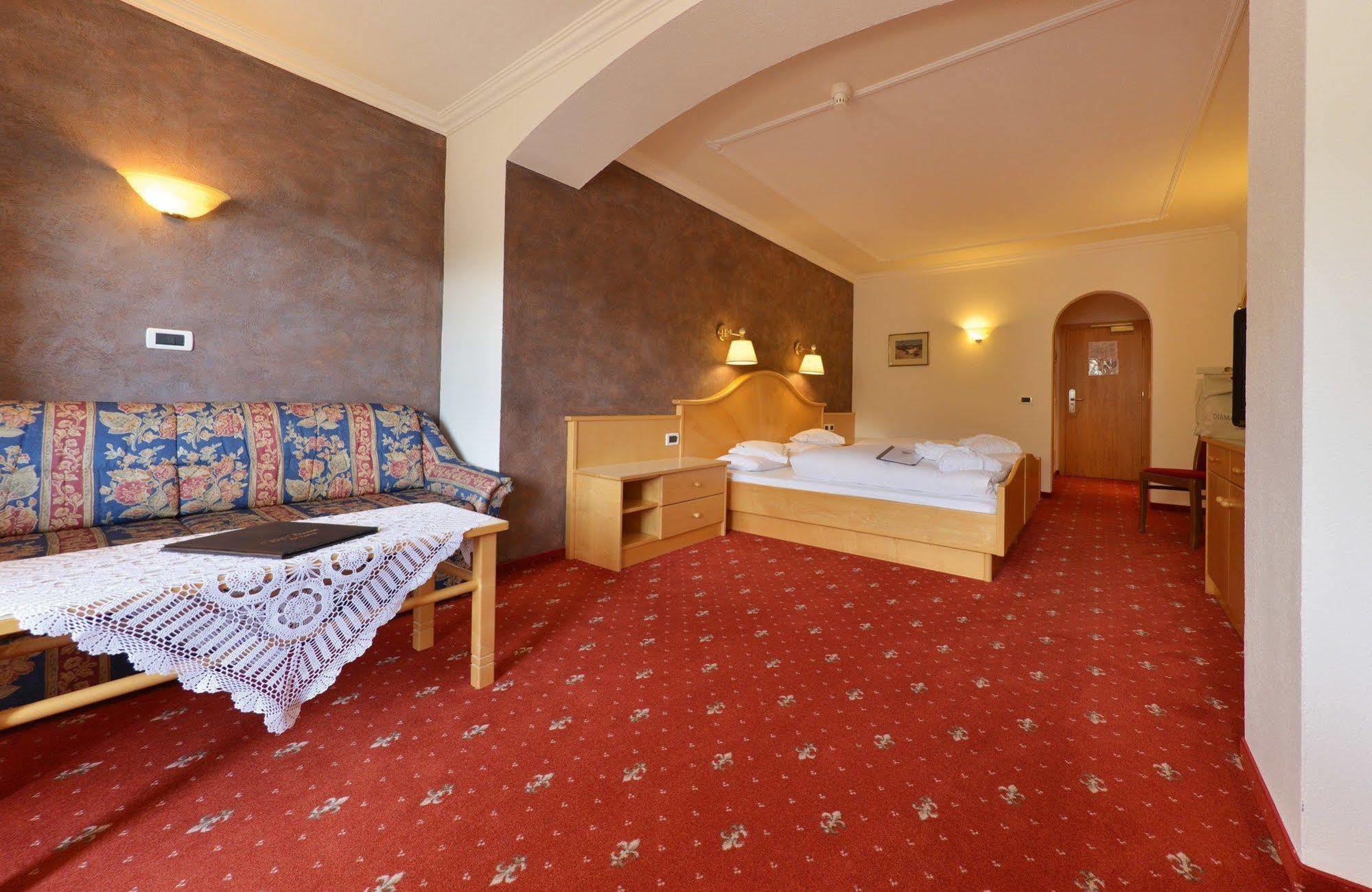 Hotel Diamant San Cassiano  Exterior photo