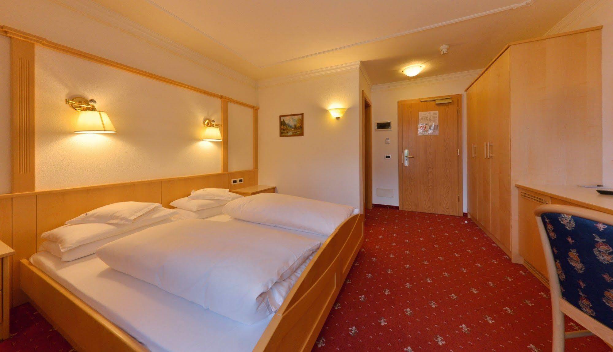 Hotel Diamant San Cassiano  Exterior photo